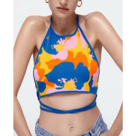 Zara Tops - Zara Knit Floral Crop Halter